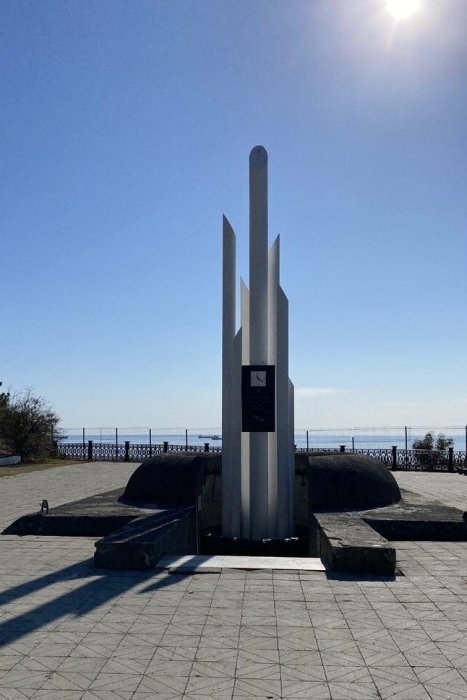 памятник  жертвам   нахимова.jpeg